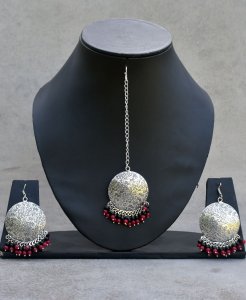 Elegant Beaded Handmade Maangtikka Earrings Set