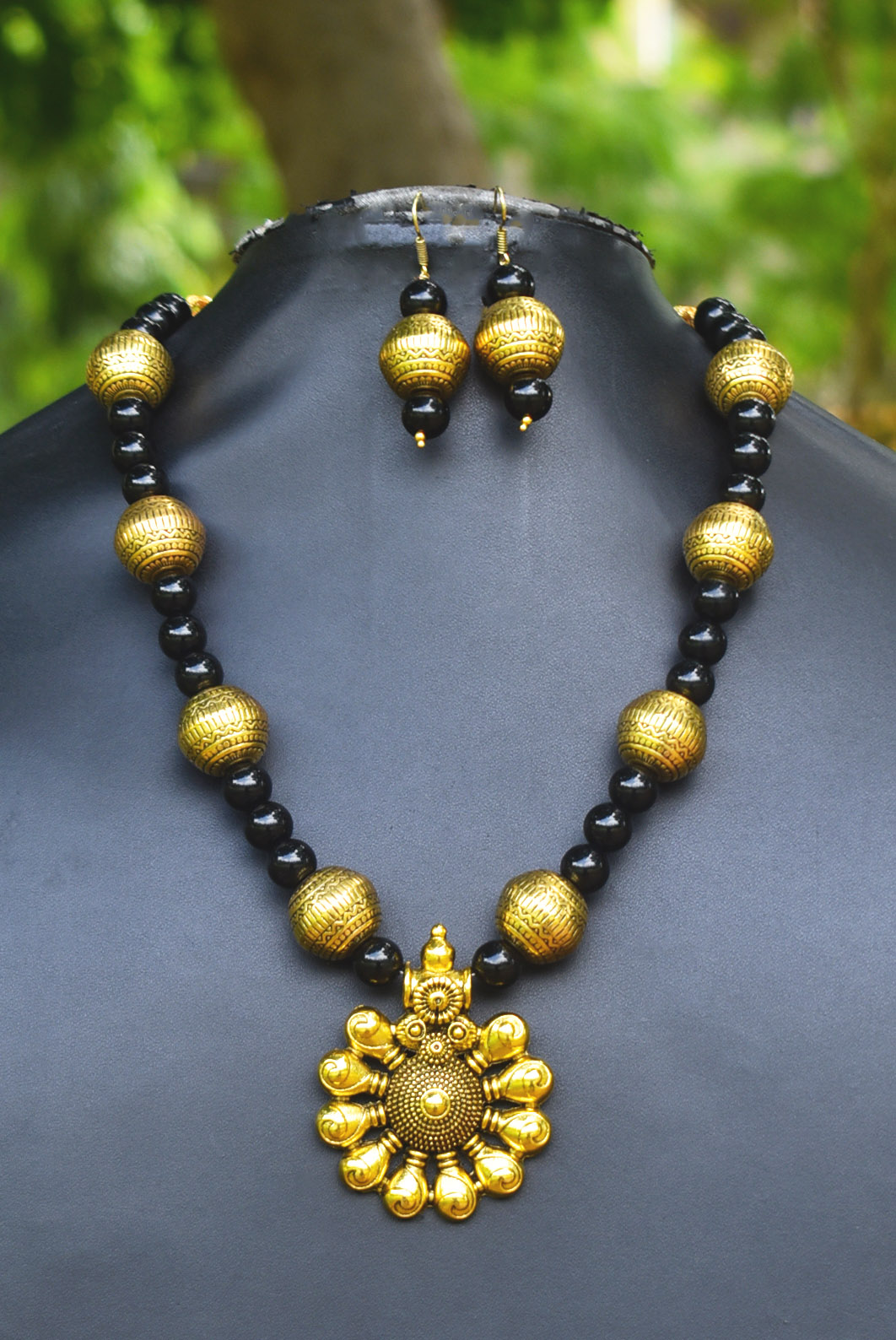 Ethnic Designed Round Golden Necklace Set