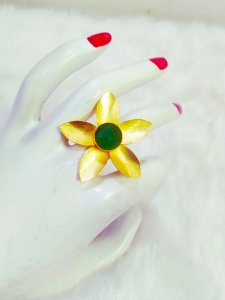 Traditional Matt Golden Flower Stone Ring