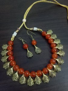 Elegant Golden Beaded Necklace Set