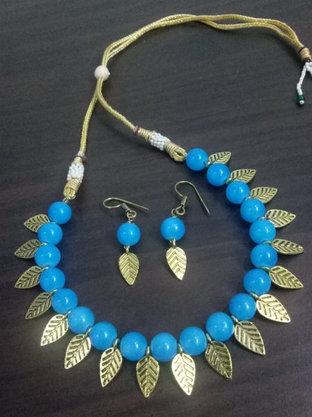 Attractive Leaf Beaded Necklace Set