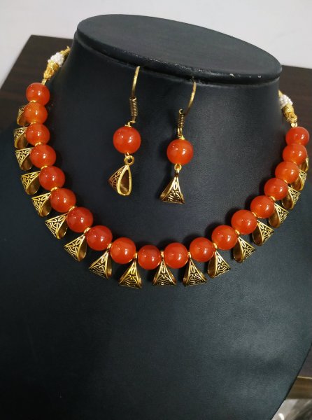 Pretty Beaded Necklace Set