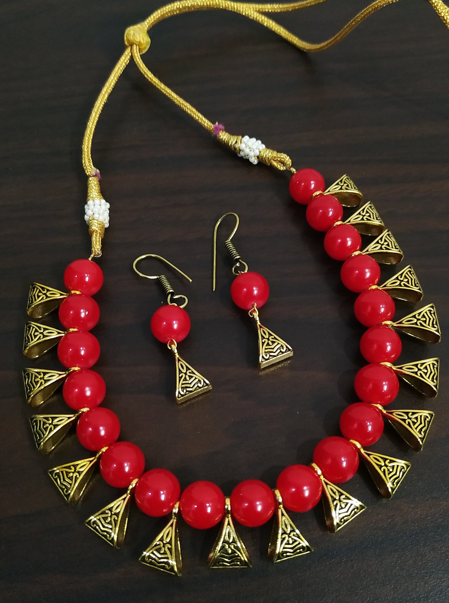 Gracious Loop Antique Necklace Set